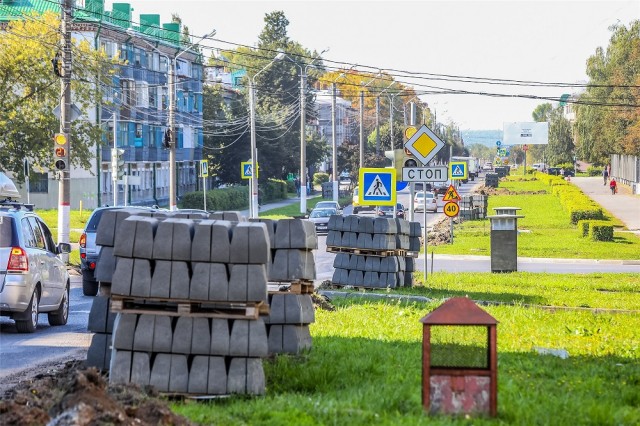 Глава администрации Алексей Ладыков проверил ход строительства и реконструкции объектов в Чебоксарах