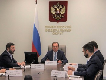 Игорь Комаров и Алексей Русских обсудили развитие Ульяновской области