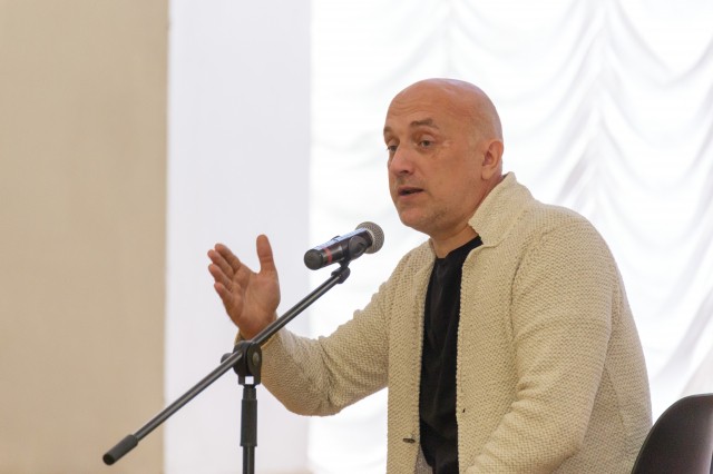 Захар Прилепин представил общественности концепцию перепрограммирования Дзержинска 