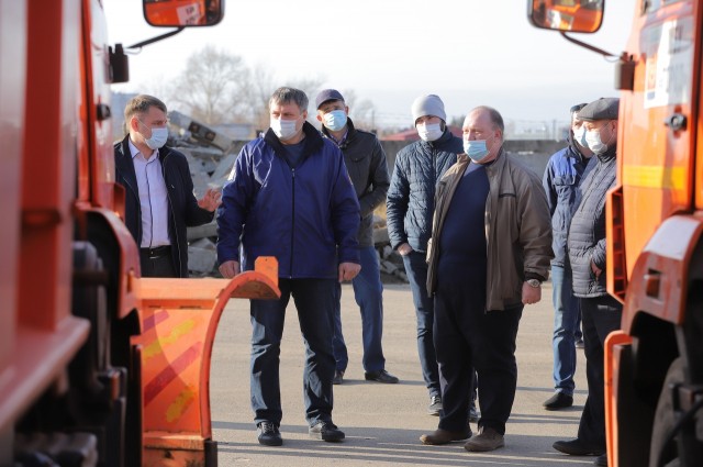Готовность коммунальной техники к зиме проверили в Дзержинске Нижегородской области