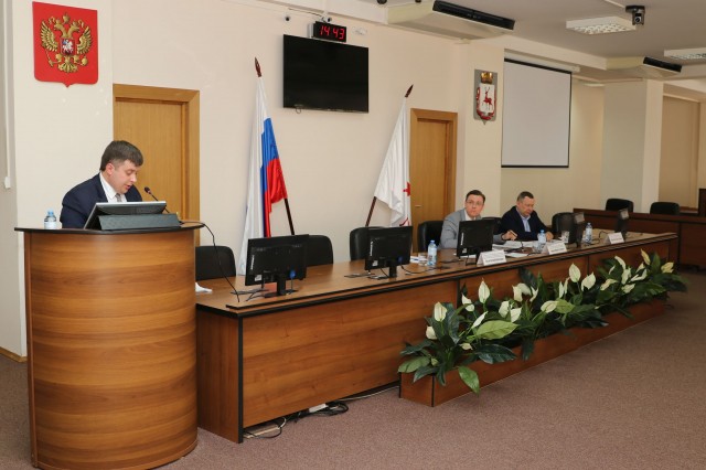 Депутаты оценили ход строительства детских садов в Нижнем Новгороде