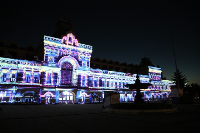  Нижегородцы увидят световое шоу на фасаде ярмарки 12 июня