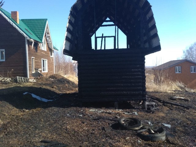 Пожары на сухой траве уничтожили 16 домов в Нижегородской области
