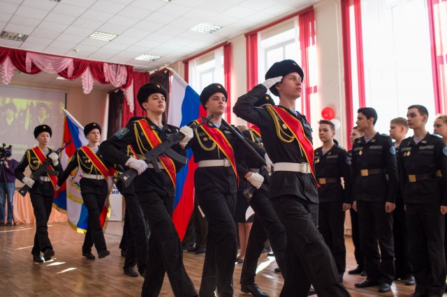 Нижегородским кадетам вручили награды за участие в Параде Памяти, посвященном легендарному параду в Куйбышеве 1941 года