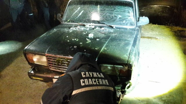 Автомобиль с телом мужчины извлекли из-подо льда в Нижнем Новгороде (ВИДЕО)
