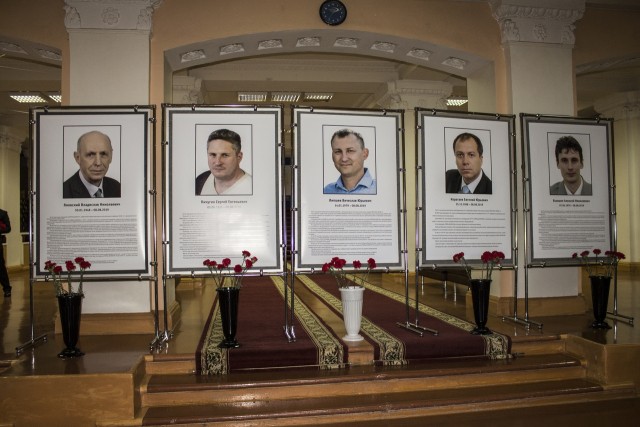 Погибшие при взрыве под Архангельском испытатели саровского ядерного центра по указу президента РФ награждены Орденами Мужества