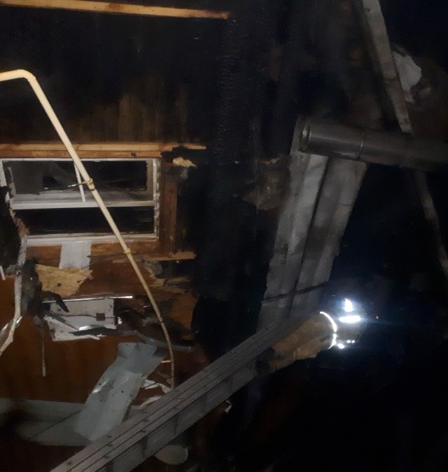 Удар молнии вызвал пожар в жилом доме в Дзержинске