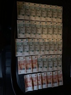 Дежурного полиции в Нижнем Новгороде взяли с поличным при получении денег от подозреваемой в наркоторговле