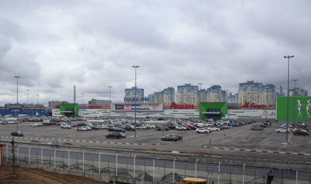 Запрет на посещение торговых центров подростками введен в Нижегородской области