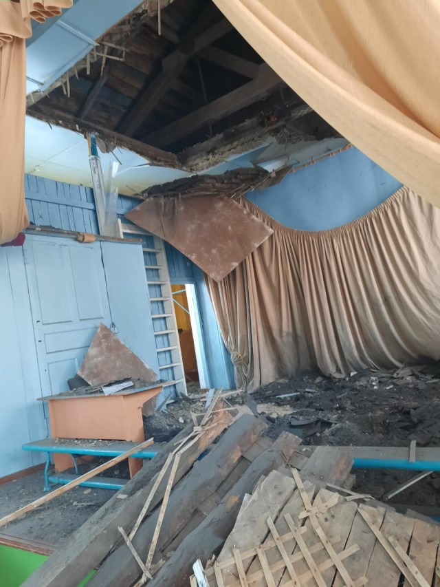 Потолок обрушился в мордовской школе