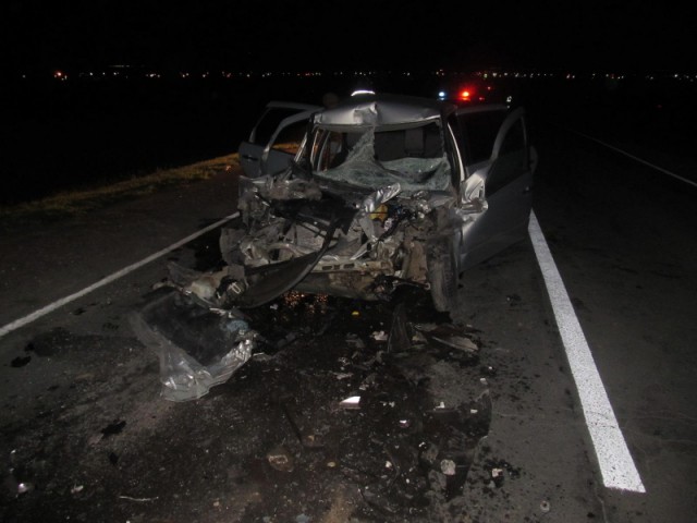 Водитель легкового автомобиля погиб при столкновении с КамАЗом в Оренбургской области