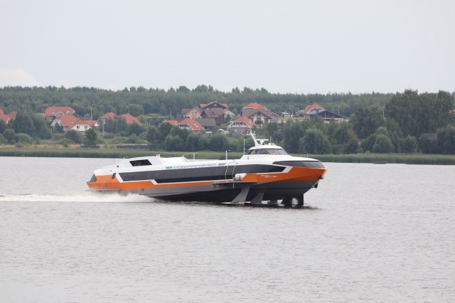 Первое за 20 лет судно "Метеор" спущено на воду в Нижегородской области