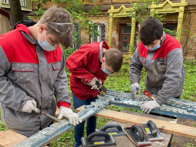 Нижегородские школьники присоединились к восстановлению исторических домов на фестивале 