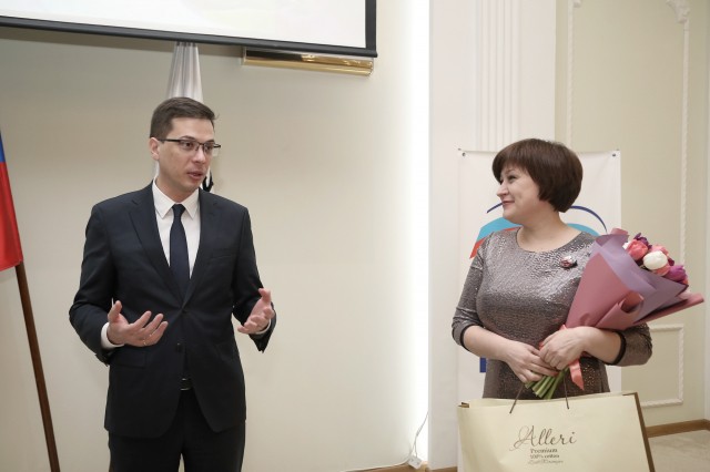 Глава города Юрий Шалабаев поздравил нижегородок с 8 Марта