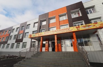Глава Мордовии осмотрел новые школу и детсад в Лямбирском районе