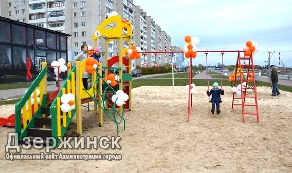 Новый детский игровой комплекс открылся на набережной в Дзержинске Нижегородской области
