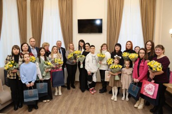 Евгений Люлин встретился с женами бойцов СВО