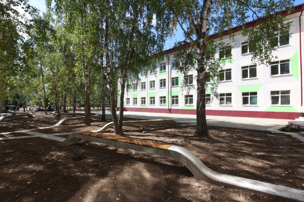 Школа в Дзержинске 3.jpeg